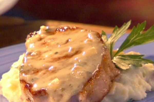 ["[\"Pork Chops In Creamy Champagne Sauce With Garlic Mash | Recipes | ["[\"The thirsty kitchen\"]"]